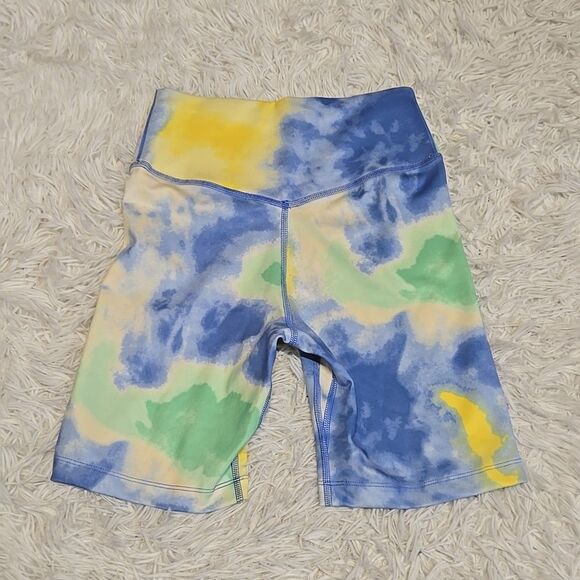 Nike Womens Mid Rise 7" Tie Dye Training Shorts Size XS Bike Dri-Fit Stretch - Picture 3 of 9
